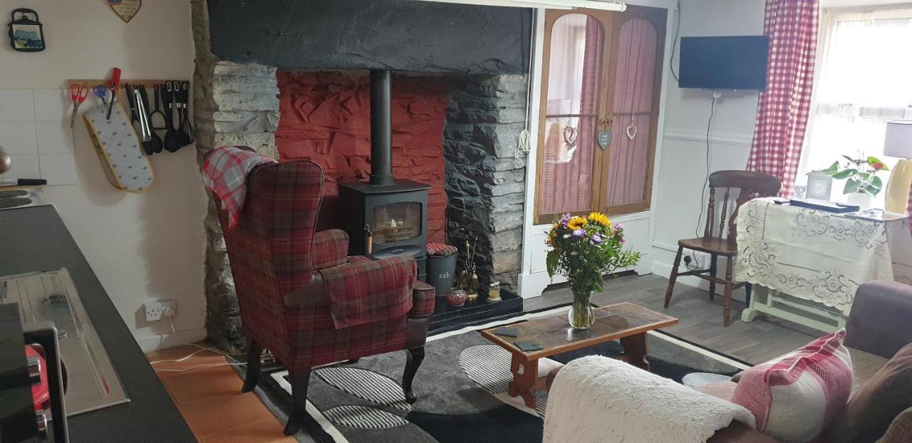 TY Kate cosy cottage Tanygrisiau Esterno foto